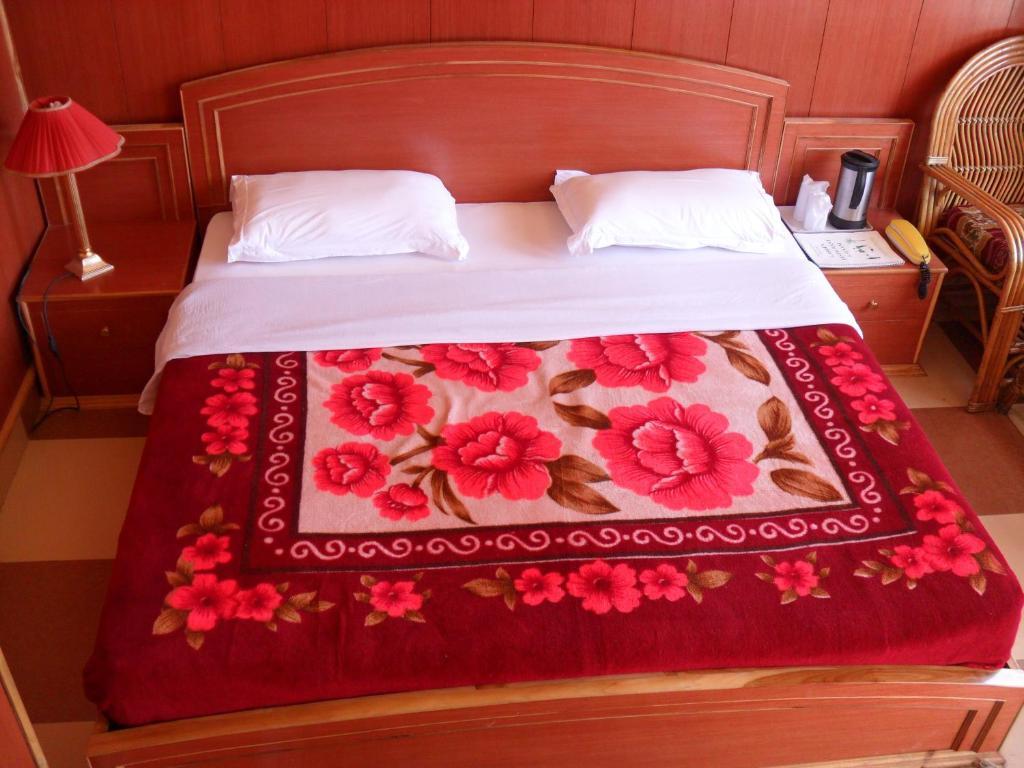Uttarakhand Resort Kausani Exterior foto